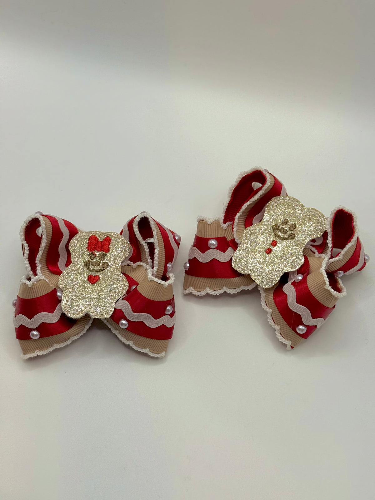 Mickey Gingerbread Piggy Bows