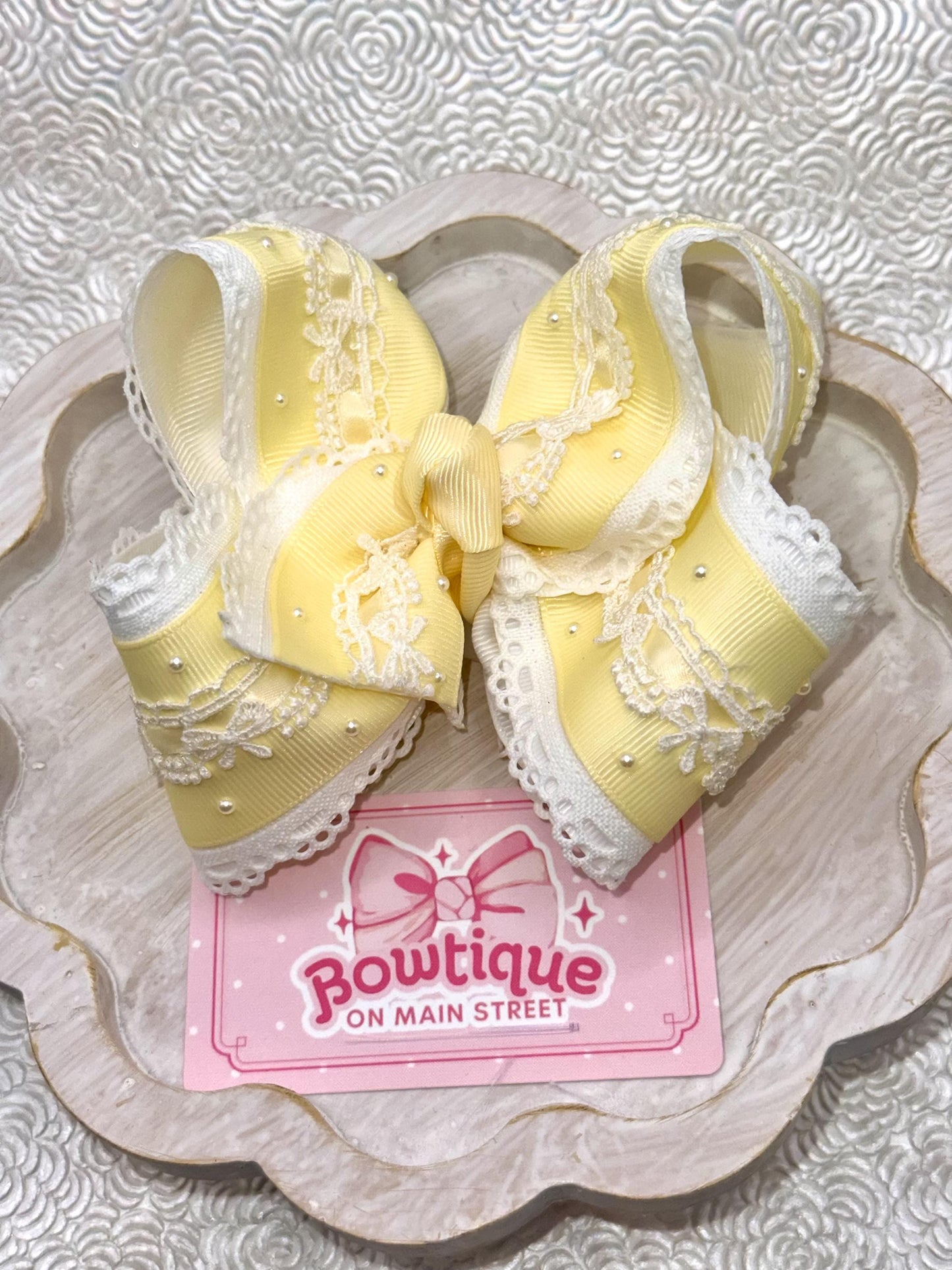Boutique Style Bow: Butter Yellow Lace Pearl Bow