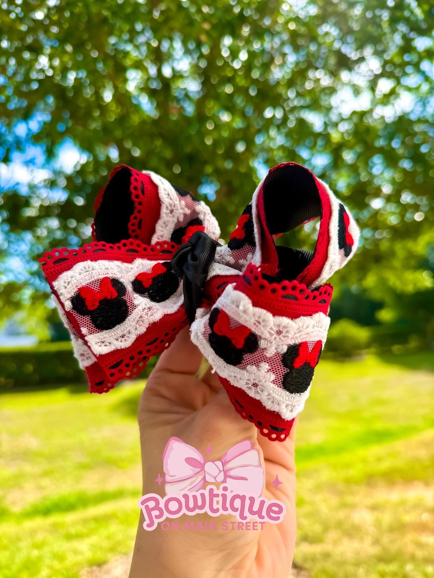 Minnie Lace Mickey Red and Black Boutique Bow