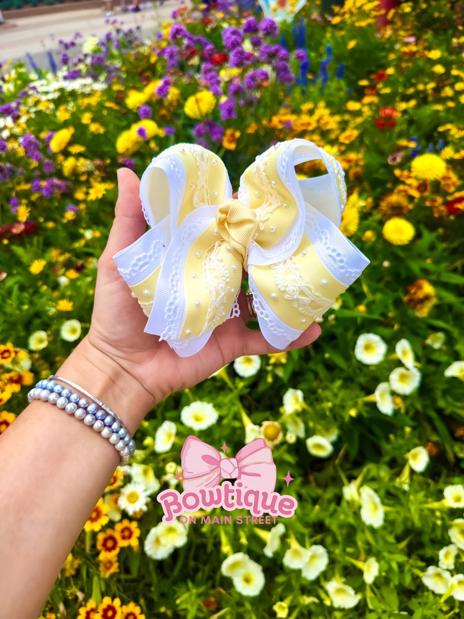 Boutique Style Bow: Butter Yellow Lace Pearl Bow